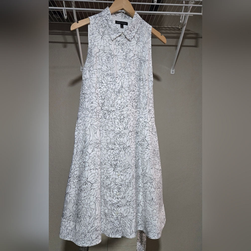 Banana Republic white and black floral sleeveless collared A-line dress